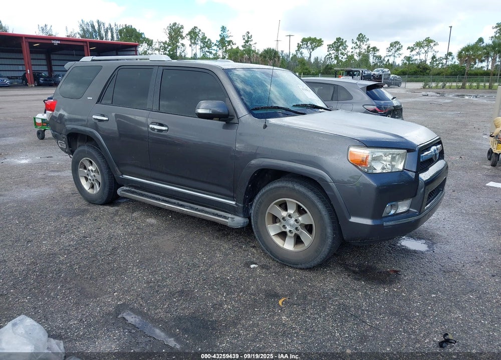 2011 TOYOTA 4RUNNER SR5 V6 VIN: JTEZU5JR1B5017168