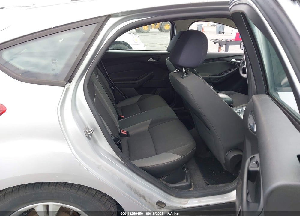 2014 FORD FOCUS VIN: 1FADP3K23EL391671