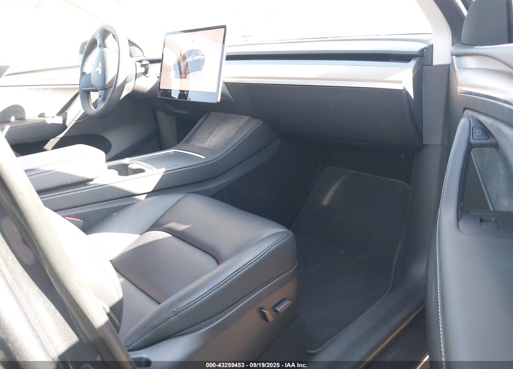 2023 TESLA MODEL Y VIN: 7SAYGDEE9PF922212