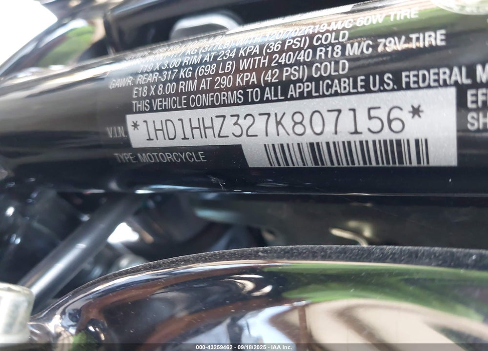 2007 HARLEY-DAVIDSON VRSCDX VIN: 1HD1HHZ327K807156
