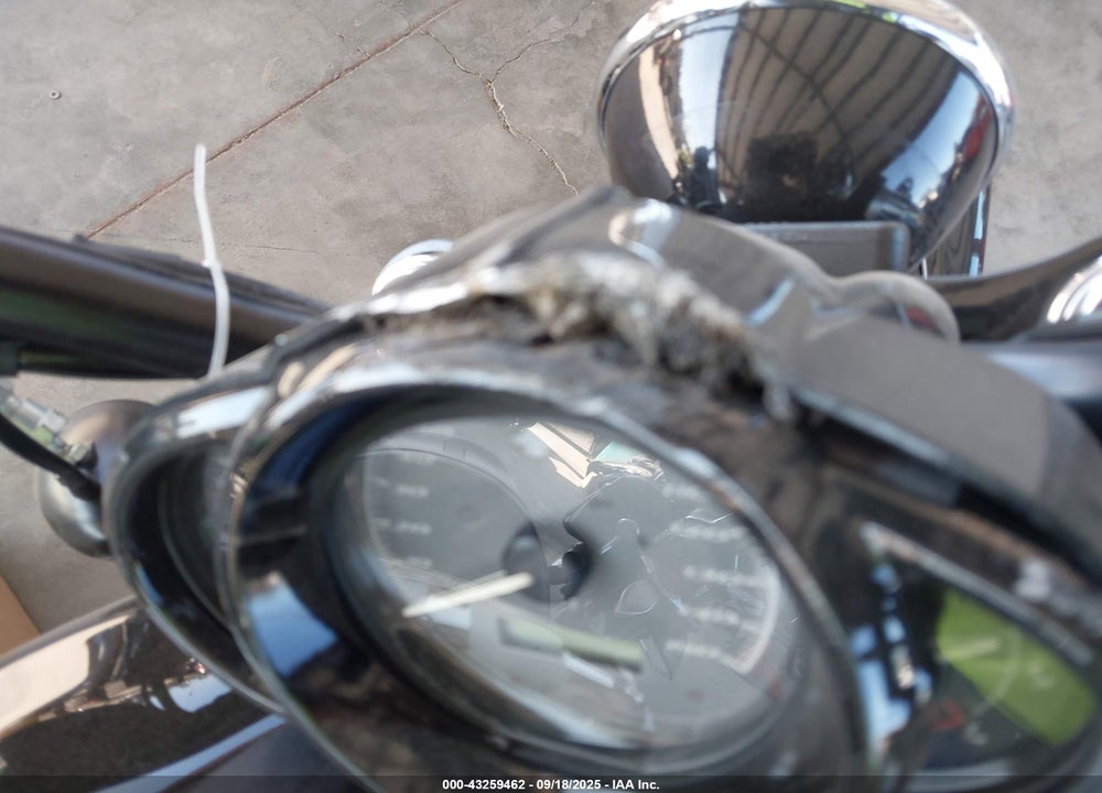 2007 HARLEY-DAVIDSON VRSCDX VIN: 1HD1HHZ327K807156