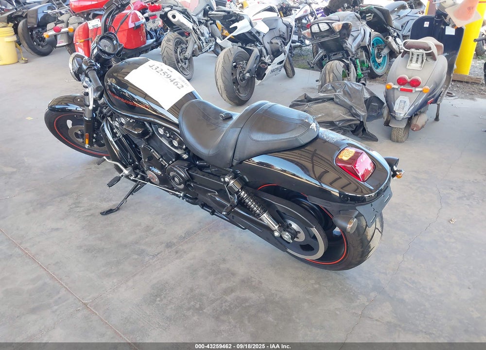 2007 HARLEY-DAVIDSON VRSCDX VIN: 1HD1HHZ327K807156