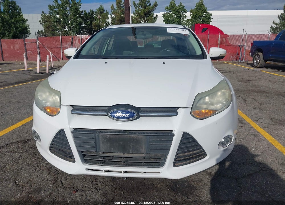 2014 FORD FOCUS SE VIN: 1FADP3F27EL321438