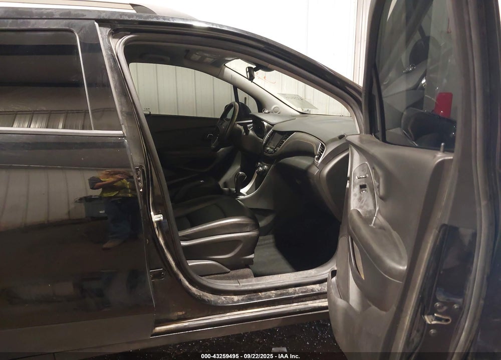 2022 CHEVROLET TRAX AWD LT VIN: KL7CJPSM0NB534790
