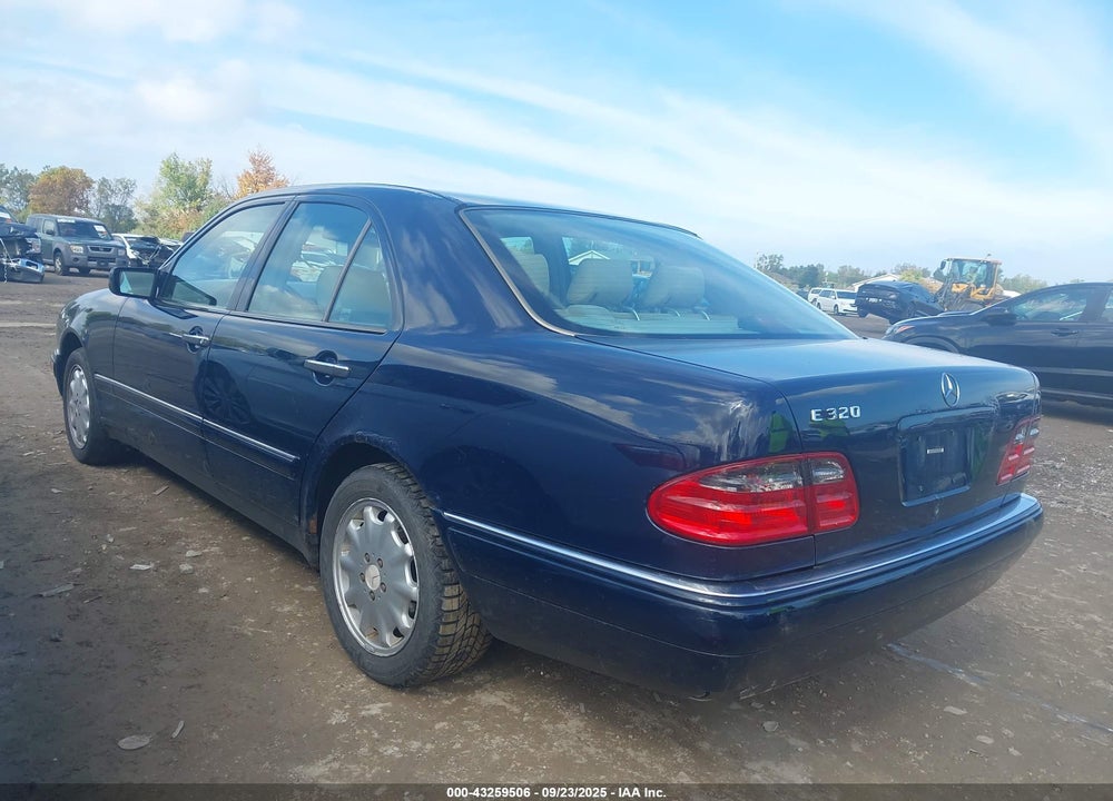 1998 MERCEDES-BENZ E 320 VIN: WDBJF65F6WA704319