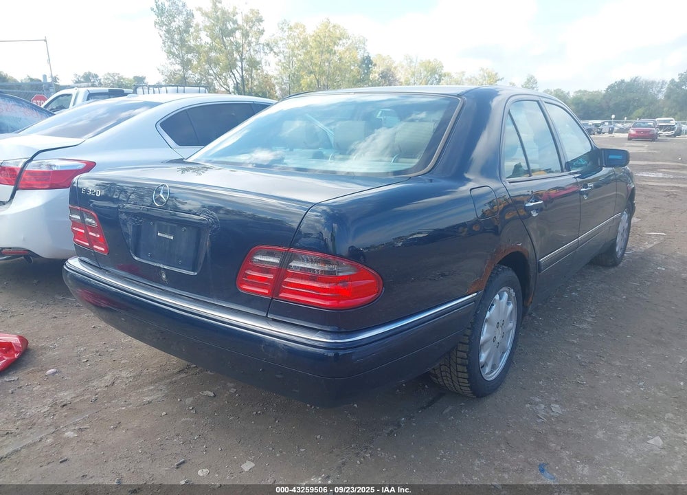 1998 MERCEDES-BENZ E 320 VIN: WDBJF65F6WA704319