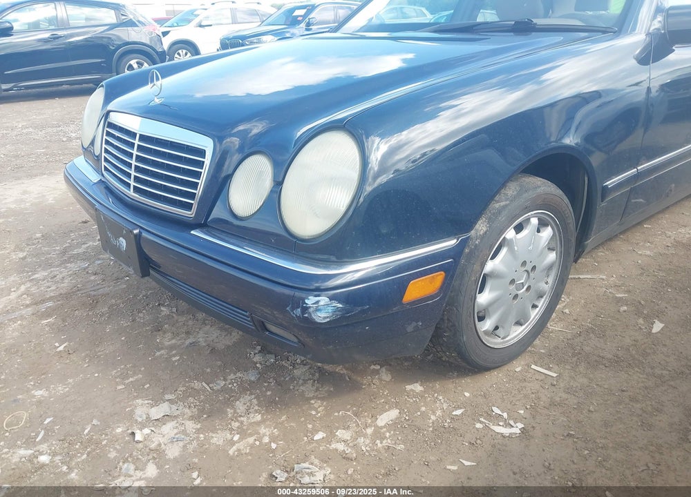 1998 MERCEDES-BENZ E 320 VIN: WDBJF65F6WA704319