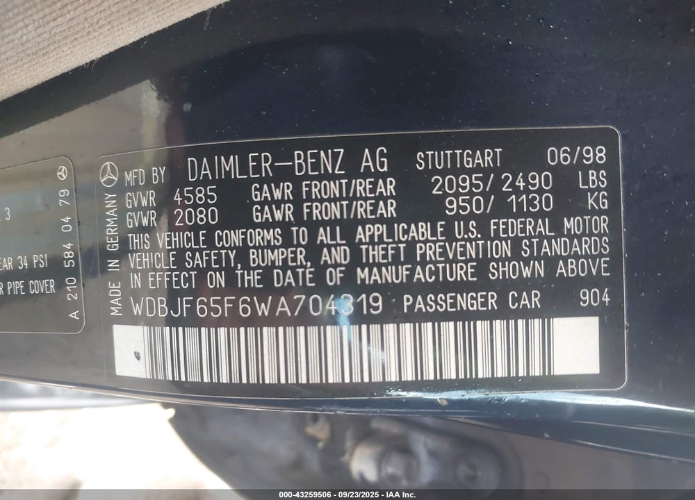 1998 MERCEDES-BENZ E 320 VIN: WDBJF65F6WA704319