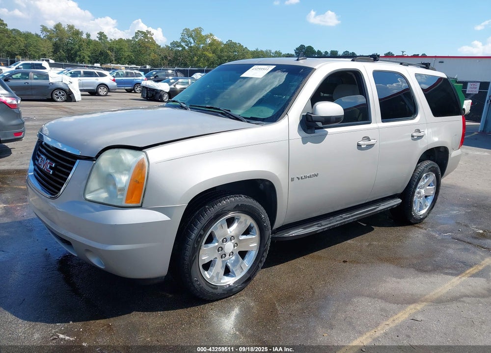 2007 GMC YUKON VIN: 1GKFC13007J138293