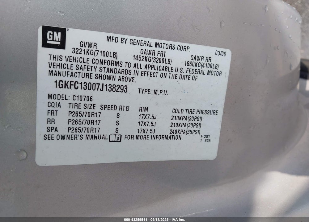 2007 GMC YUKON VIN: 1GKFC13007J138293