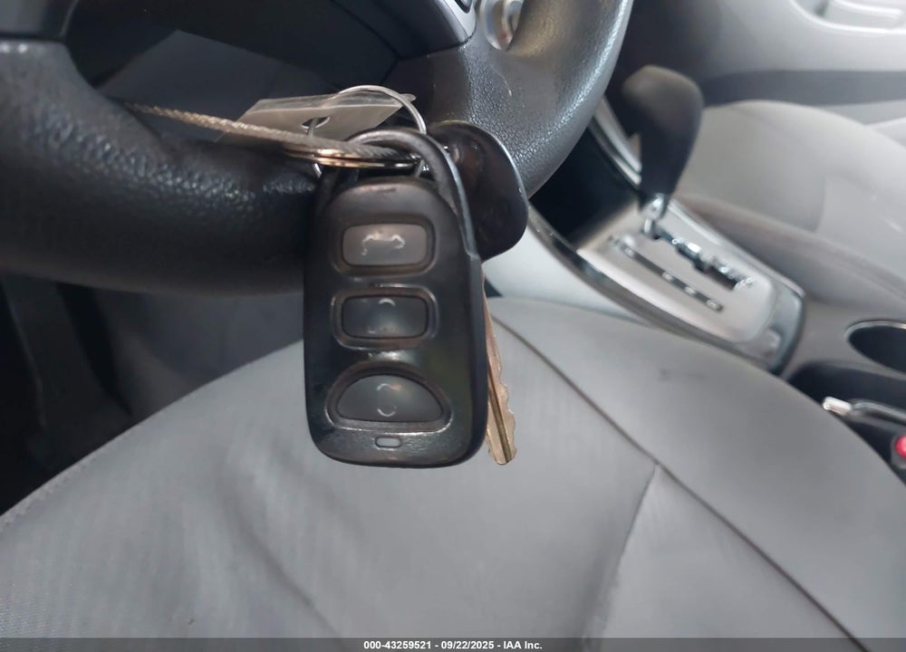 2011 HYUNDAI ELANTRA VIN: 5NPDH4AE4BH035545