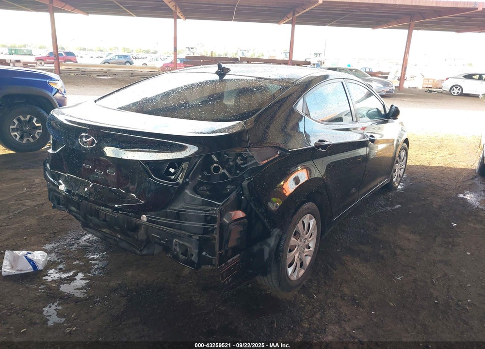 2011 HYUNDAI ELANTRA VIN: 5NPDH4AE4BH035545