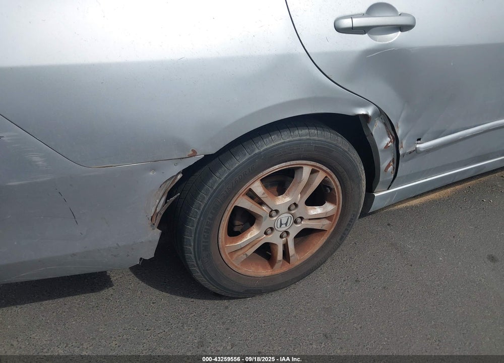 2007 HONDA ACCORD VIN: 1HGCM56317A156019
