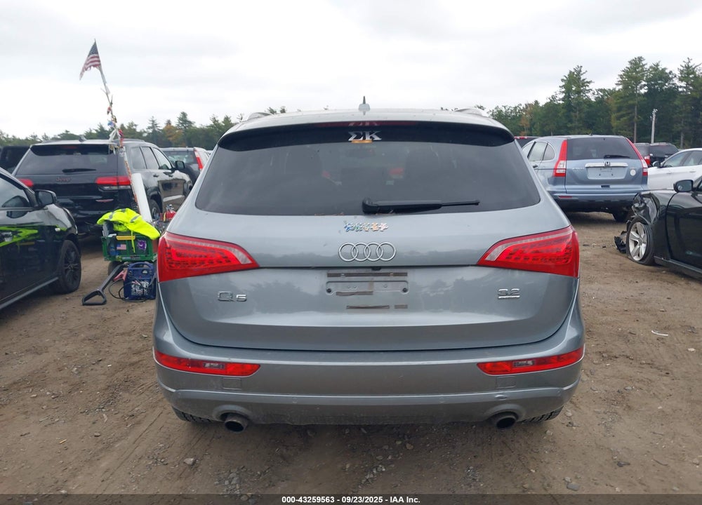 2010 AUDI Q5 VIN: WA1LKAFP5AA083061