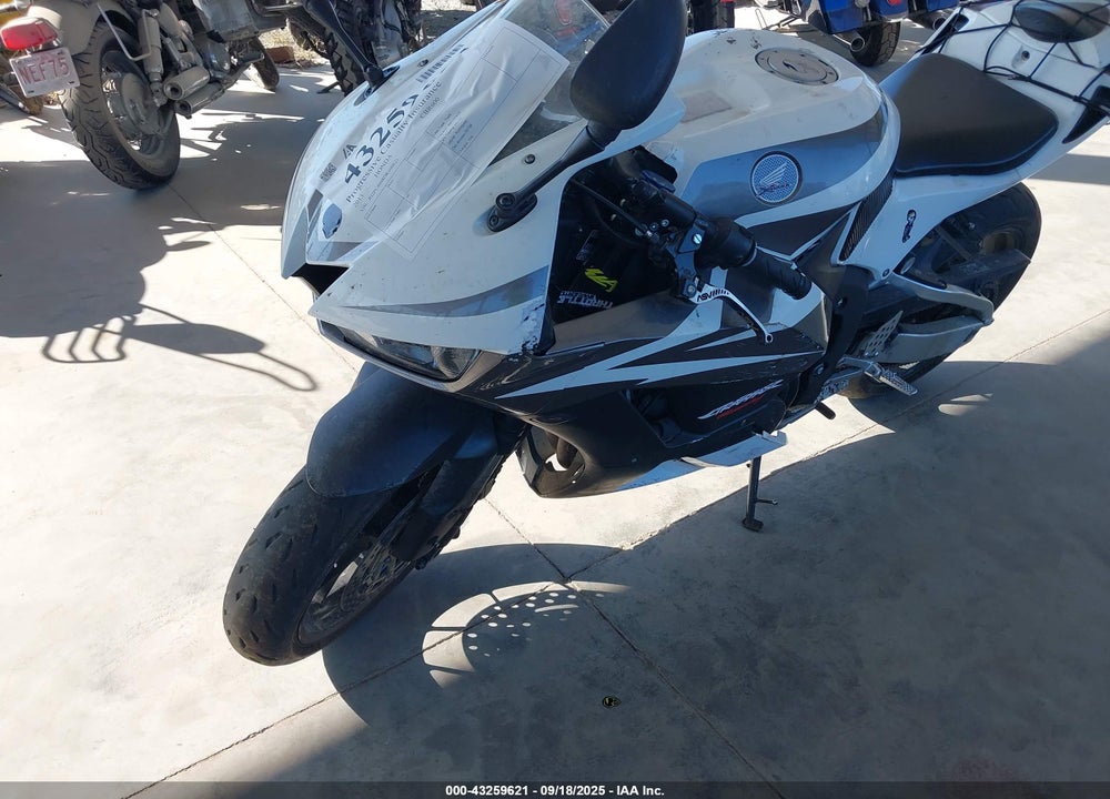 2013 HONDA CBR600 RR VIN: JH2PC4008DK600621