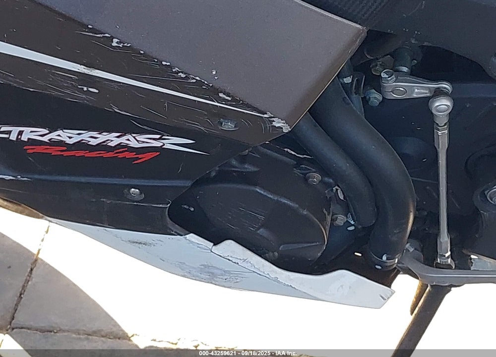 2013 HONDA CBR600 RR VIN: JH2PC4008DK600621