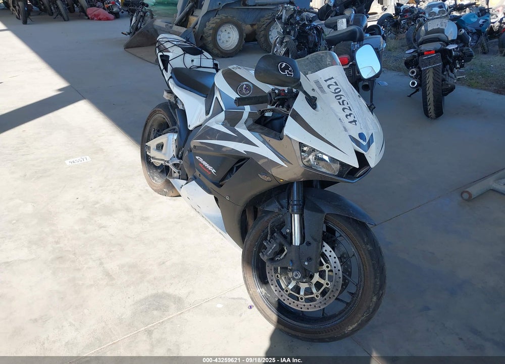 2013 HONDA CBR600 RR VIN: JH2PC4008DK600621
