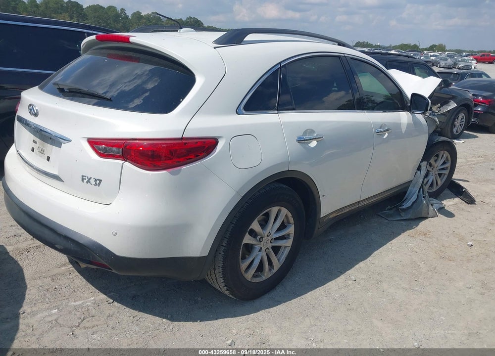 2013 INFINITI FX37 VIN: JN8CS1MW1DM170981