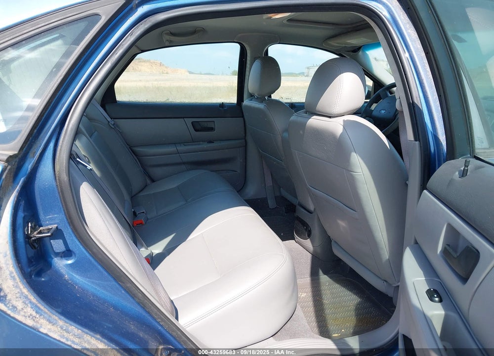 2004 FORD TAURUS SES VIN: 1FAFP55S24A185963