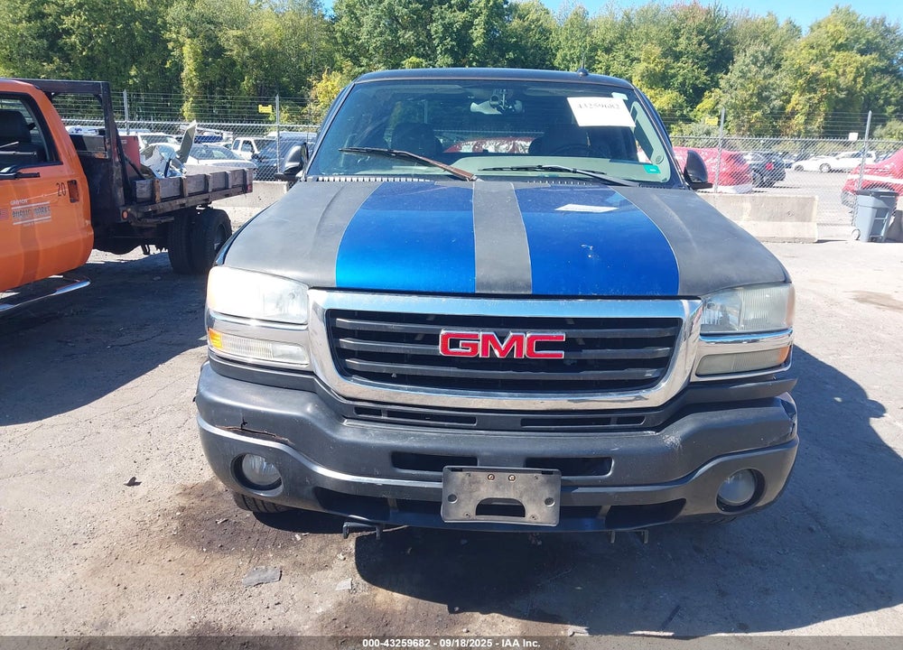 2004 GMC SIERRA 2500HD SLT VIN: 1GTHK29UX4E316769