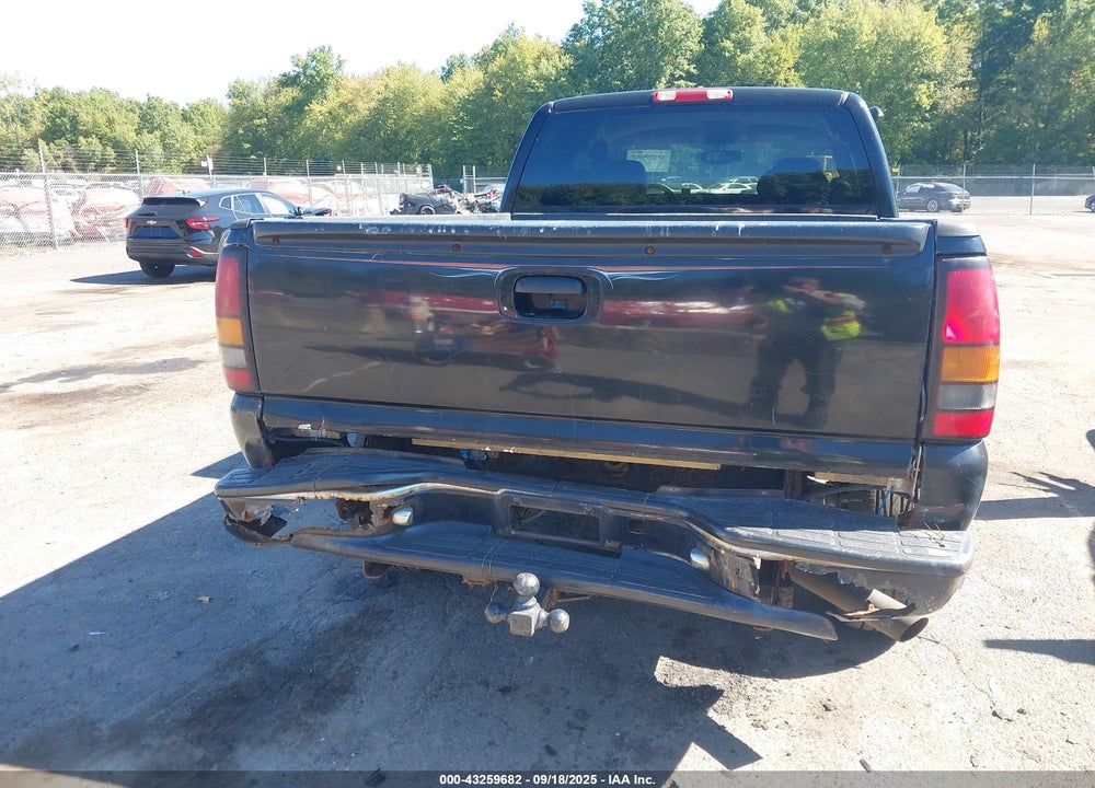 2004 GMC SIERRA 2500HD SLT VIN: 1GTHK29UX4E316769