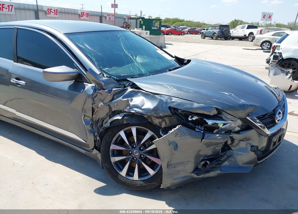 2017 NISSAN ALTIMA VIN: 1N4AL3AP9HC123207