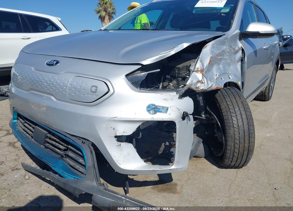 2020 KIA NIRO VIN: KNDCC3LGXL5036137