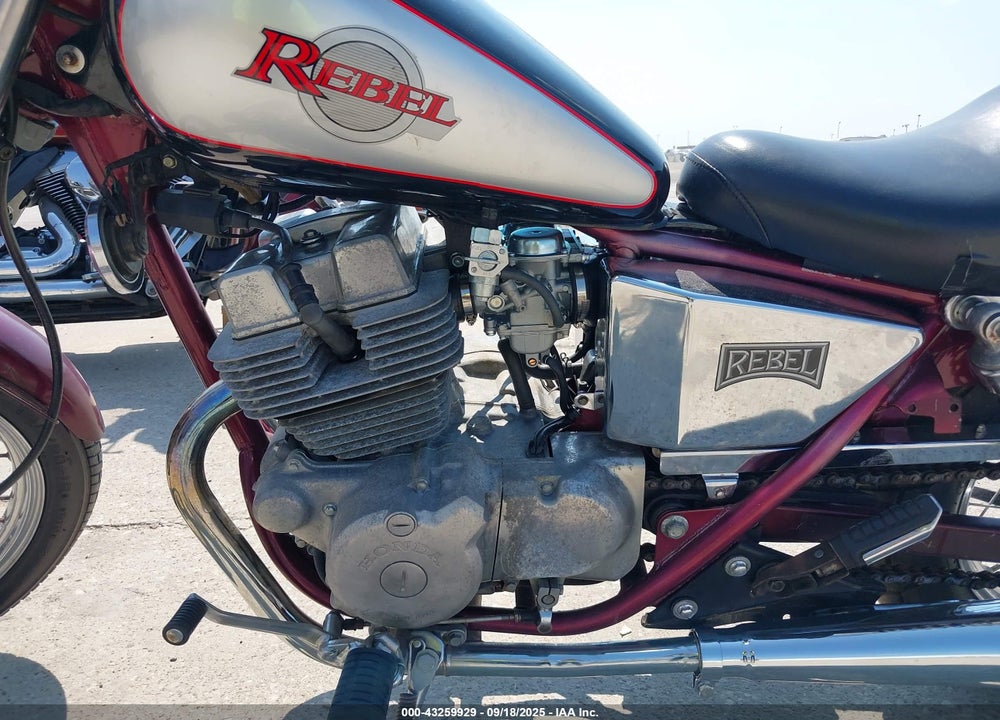 1987 HONDA CMX250 VIN: JH2MC1300HK204041