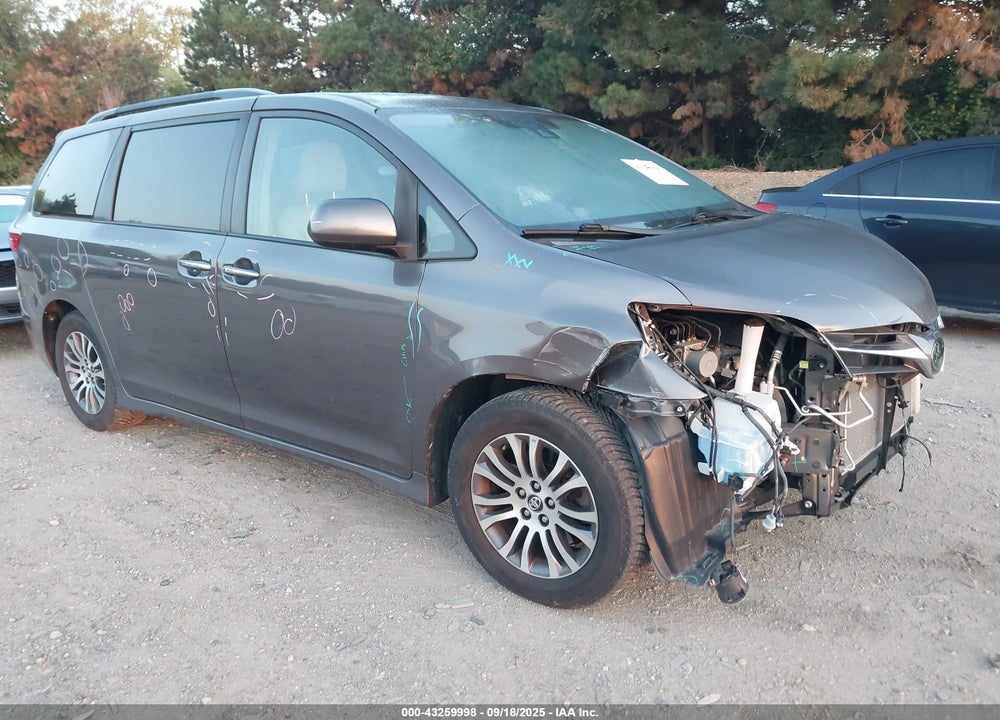 2019 TOYOTA SIENNA XLE 8 PASSENGER VIN: 5TDYZ3DC2KS008065
