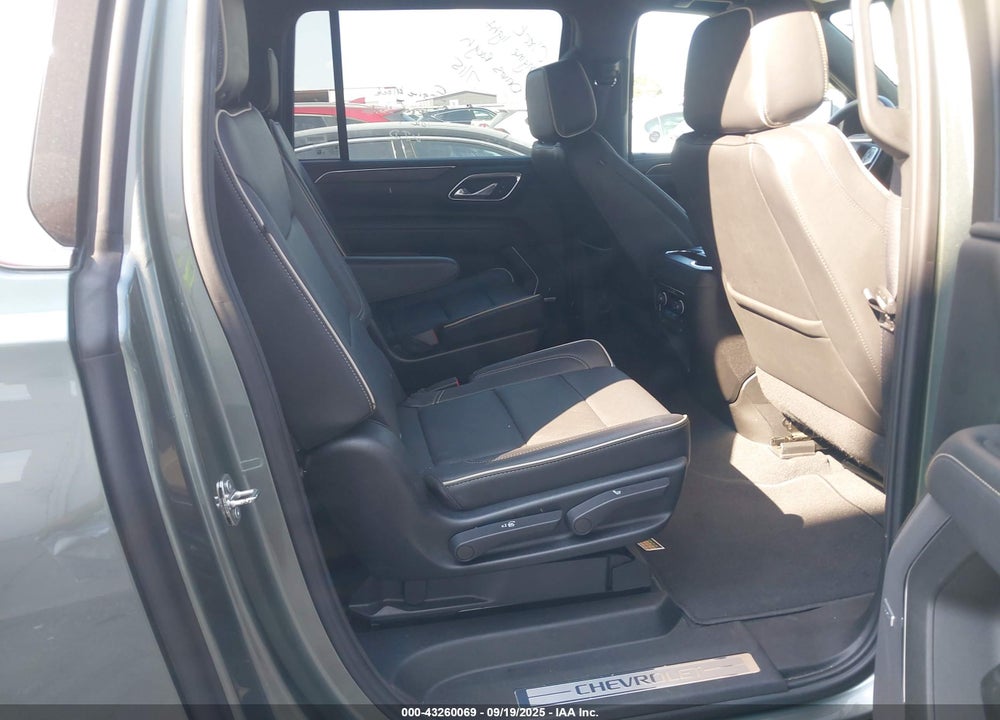 2023 CHEVROLET SUBURBAN 4WD PREMIER VIN: 1GNSKFKD0PR459421