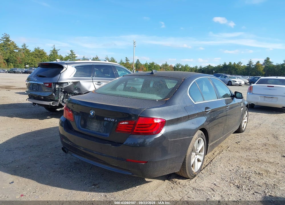 2012 BMW 5 SERIES VIN: WBAXH5C58CDW06295