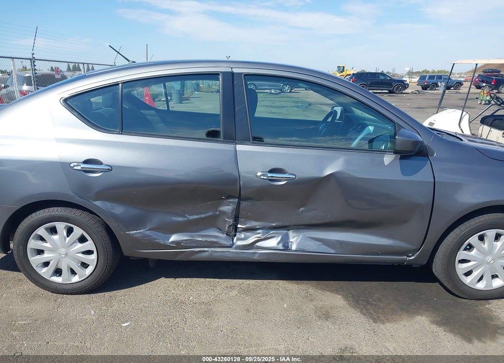 2018 NISSAN VERSA 1.6 SV VIN: 3N1CN7AP2JL844888