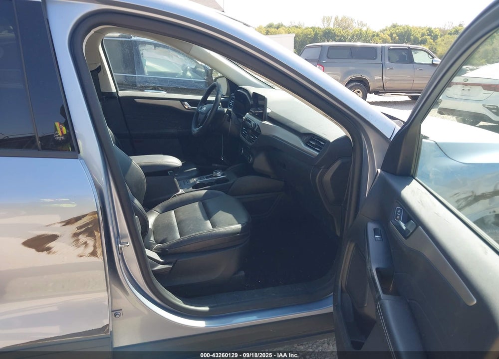 2022 FORD ESCAPE VIN: 1FMCU0H64NUB03377
