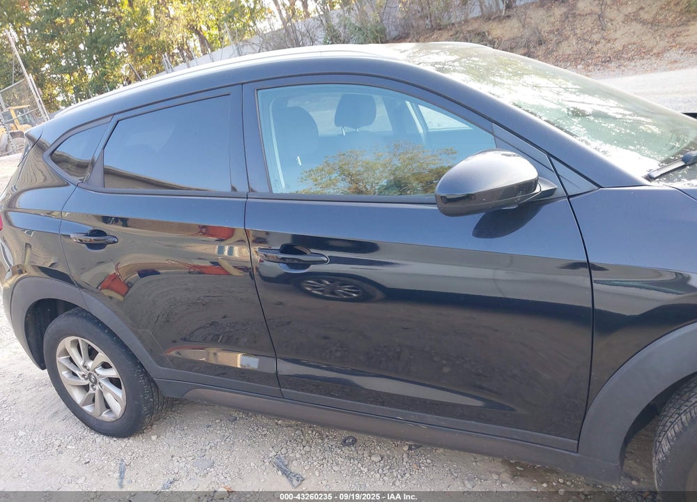 2016 HYUNDAI TUCSON VIN: KM8J3CA4XGU022553
