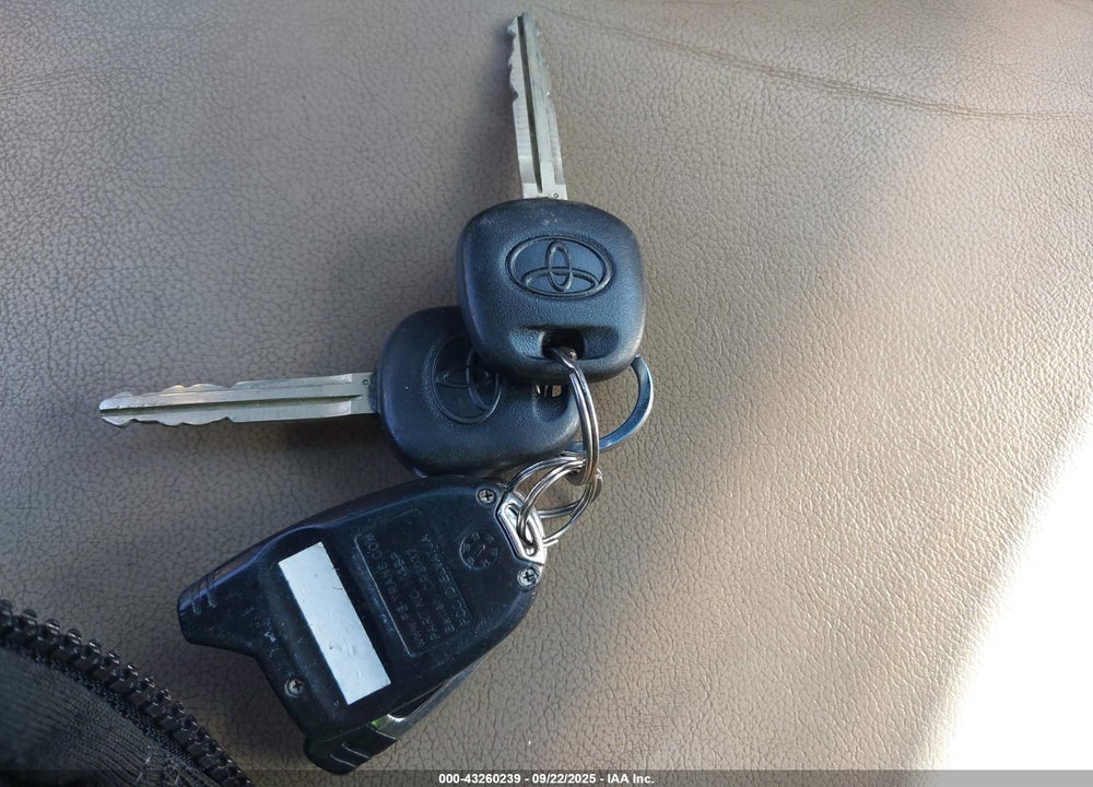 2010 TOYOTA HIGHLANDER VIN: 5TDJK3EH4AS030373