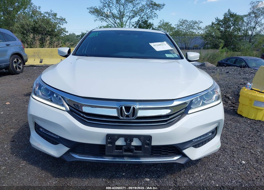 2017 HONDA ACCORD VIN: 1HGCR2F14HA294587