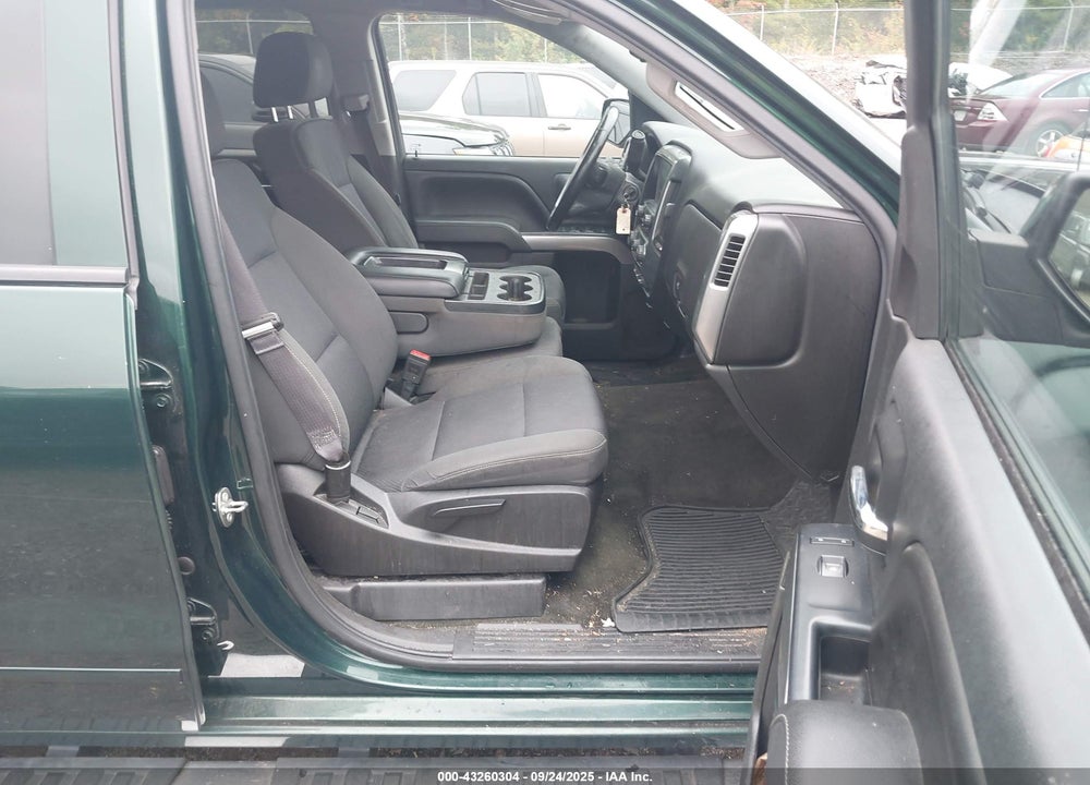 2015 CHEVROLET SILVERADO 1500 1LT VIN: 3GCUKREC7FG516895