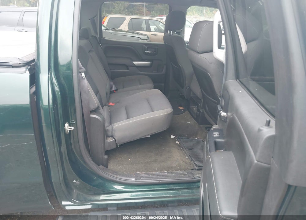 2015 CHEVROLET SILVERADO 1500 1LT VIN: 3GCUKREC7FG516895