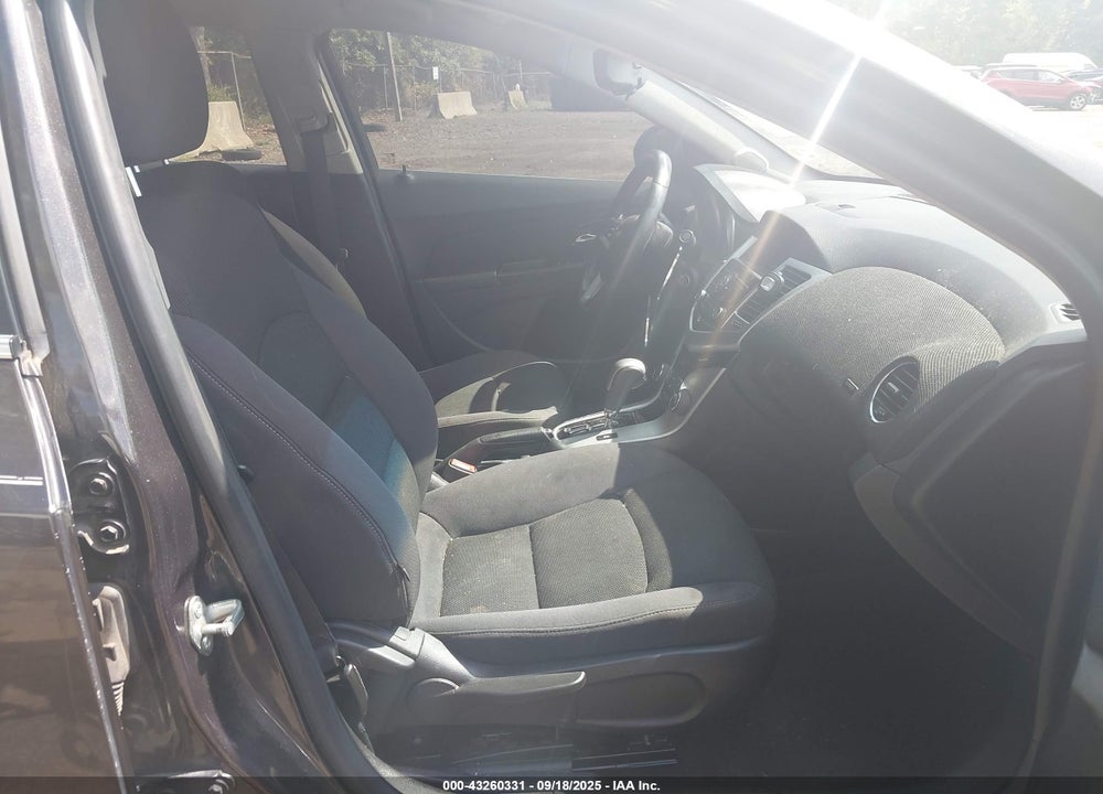 2014 CHEVROLET CRUZE 1LT AUTO VIN: 1G1PC5SB4E7398743