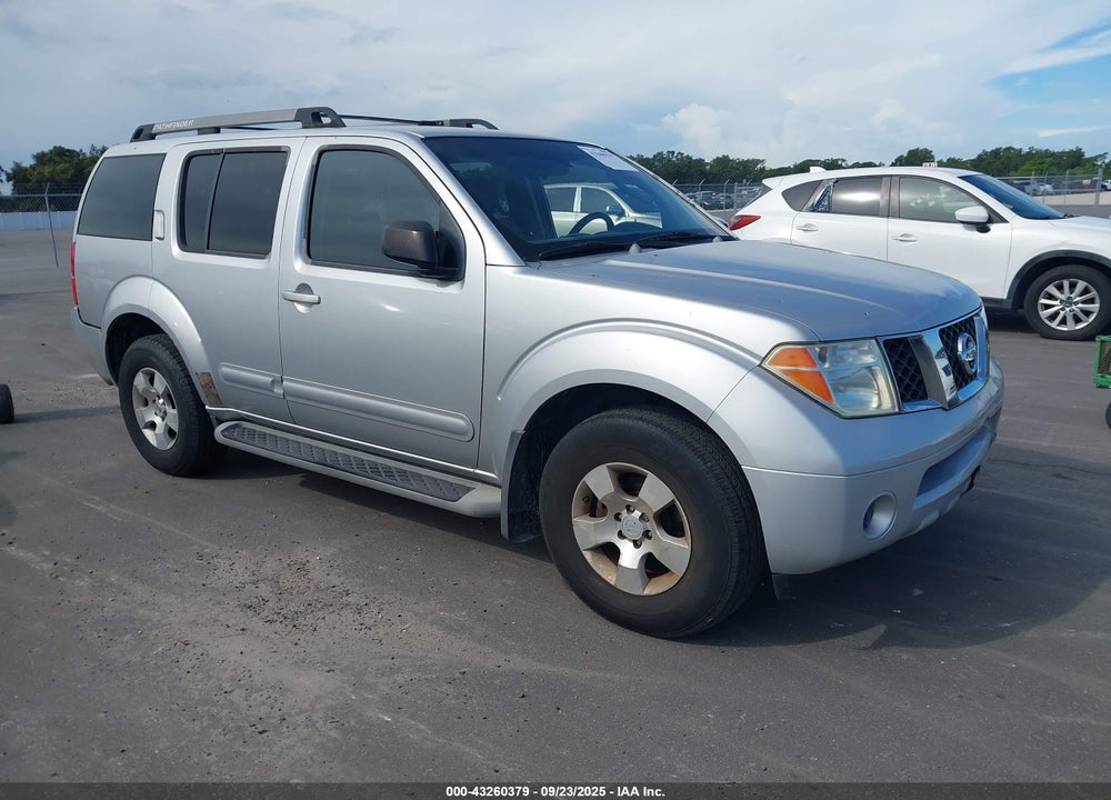 2005 NISSAN PATHFINDER XE VIN: 5N1AR18U55C761860
