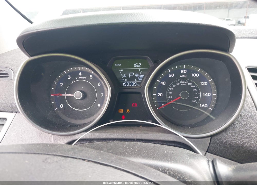 2016 HYUNDAI ELANTRA VIN: 5NPDH4AE3GH687161