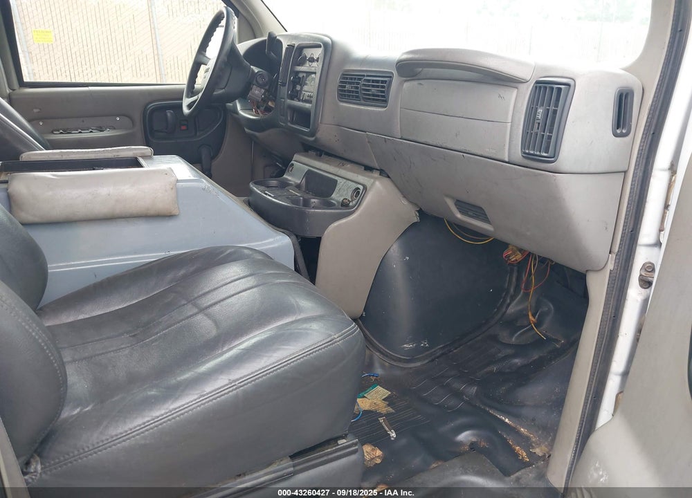1998 GMC SAVANA STANDARD VIN: 1GTGG25R8W1047230