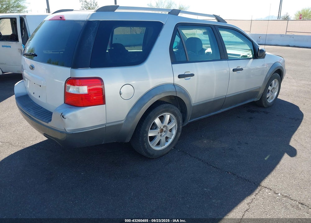 2005 FORD FREESTYLE SE VIN: 1FMZK01135GA37188