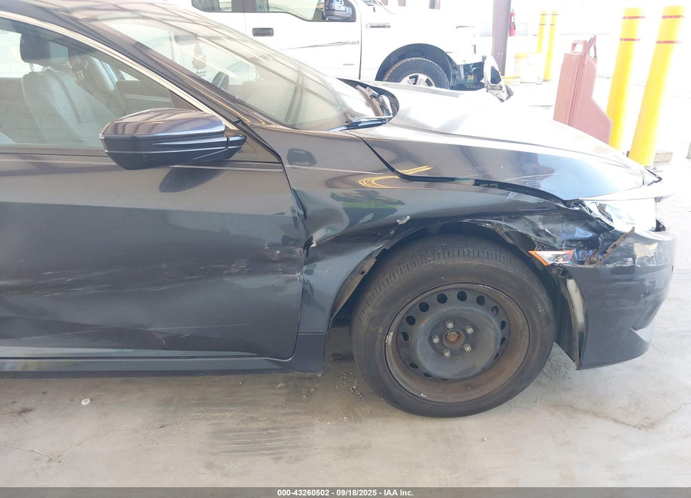 2017 HONDA CIVIC VIN: 2HGFC2F59HH509318