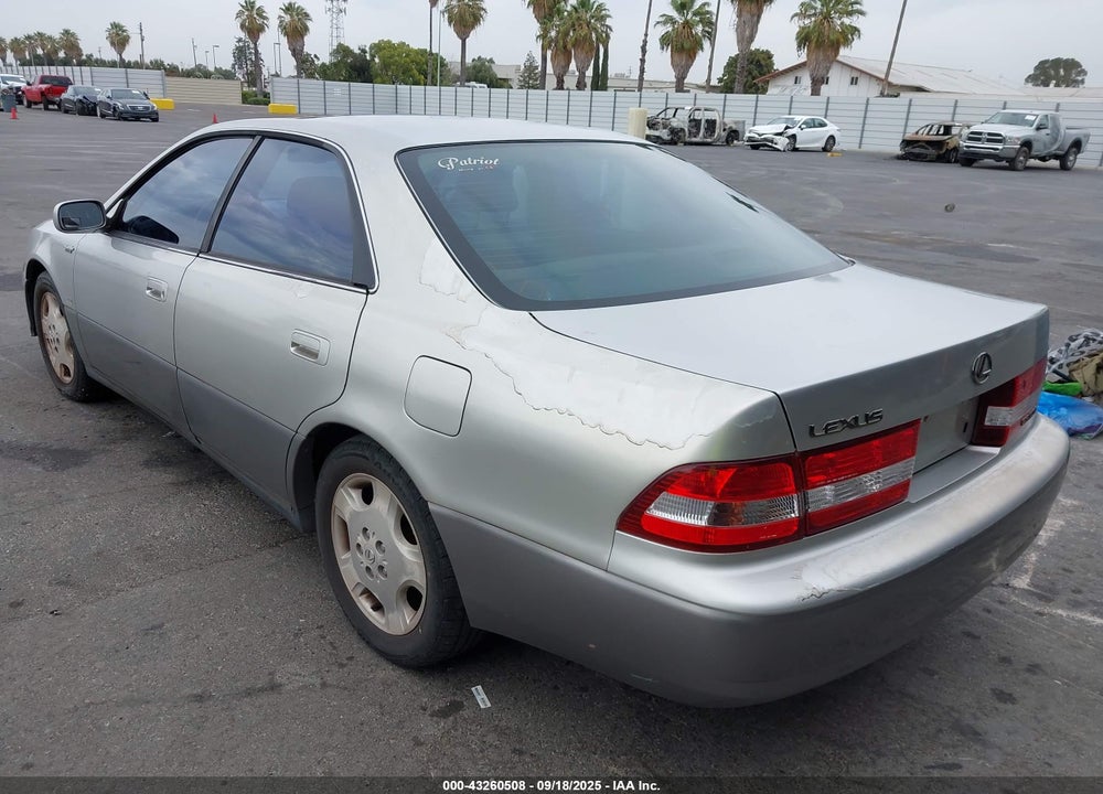 2000 LEXUS ES 300 VIN: JT8BF28G3Y5097695