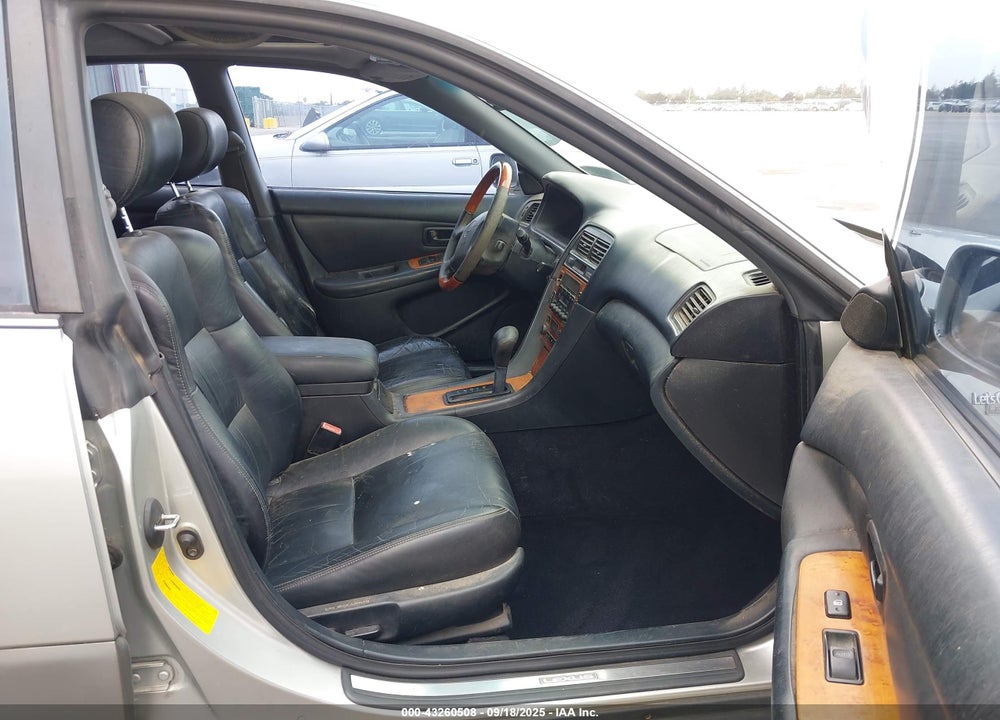 2000 LEXUS ES 300 VIN: JT8BF28G3Y5097695