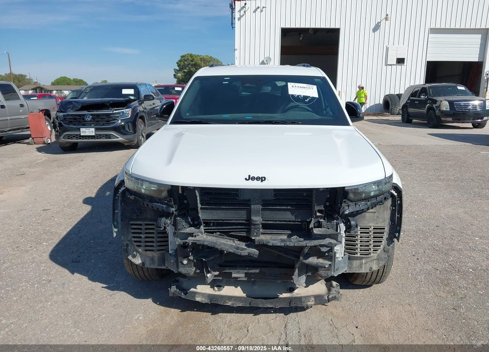 2024 JEEP GRAND CHEROKEE L VIN: 1C4RJKAG5R8517336