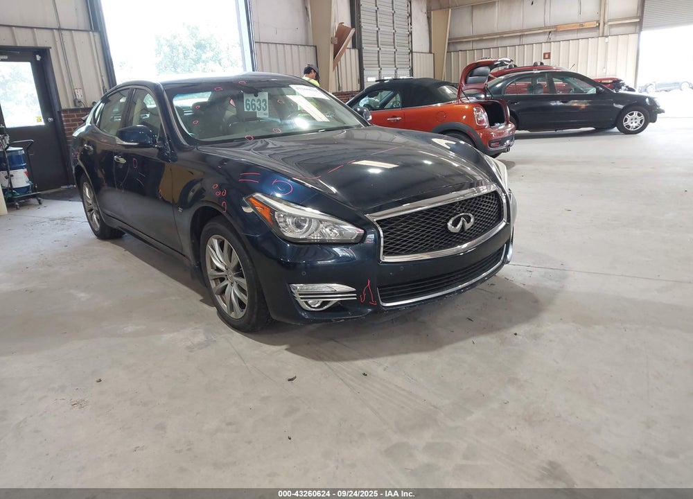 2015 INFINITI Q70 3.7 VIN: JN1BY1AP1FM540111