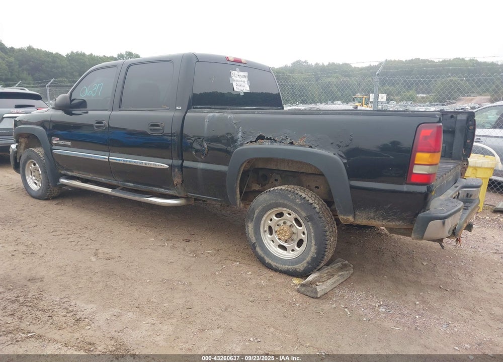 2005 GMC SIERRA K2500 HEAVY DUTY VIN: 1GTHK23215F862086