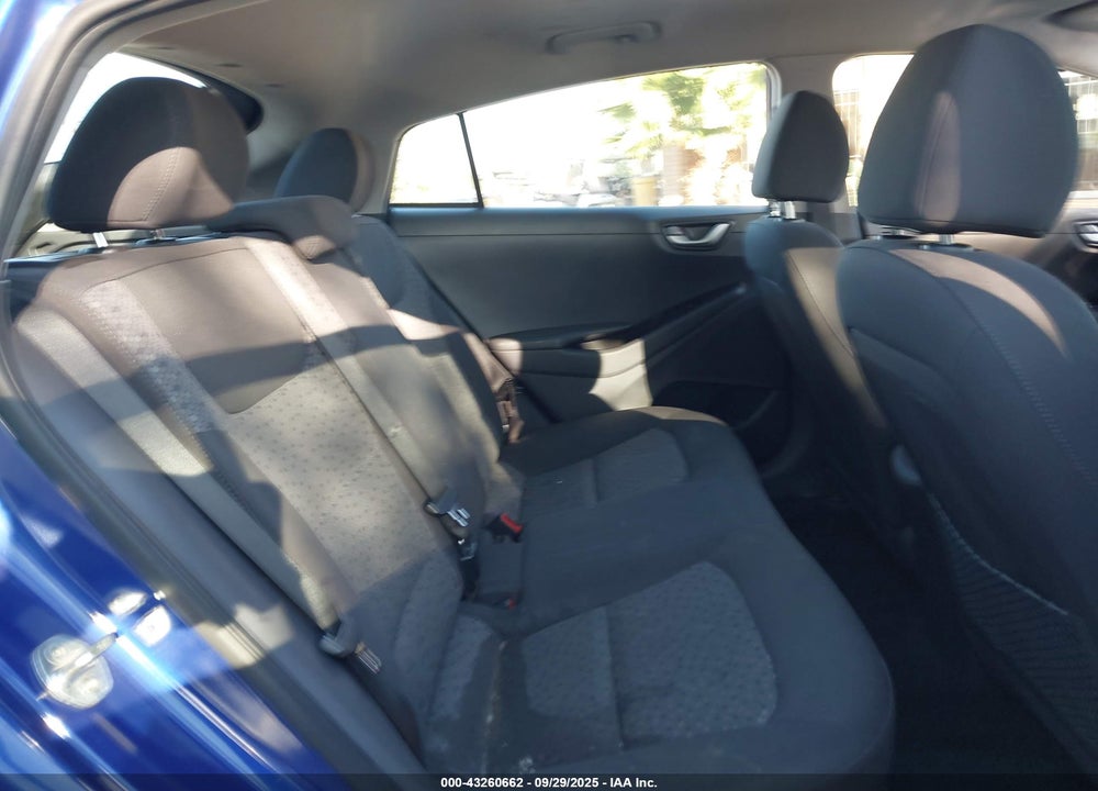 2019 HYUNDAI IONIQ HYBRID BLUE VIN: KMHC65LC1KU164640